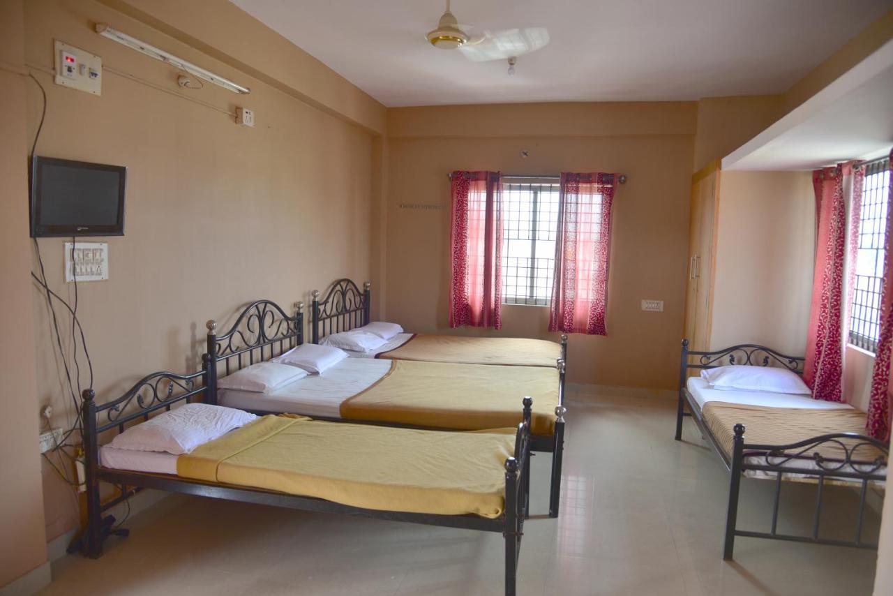 Shreyas Residency Hotel ไมซอร์ ภายนอก รูปภาพ